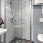 1 Bedroom Beautiful In *